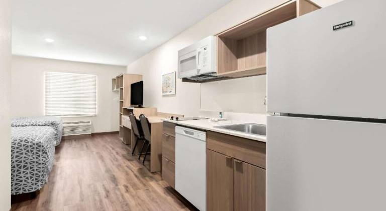 WoodSpring Suites Savannah West Chatham Parkway — photo 4