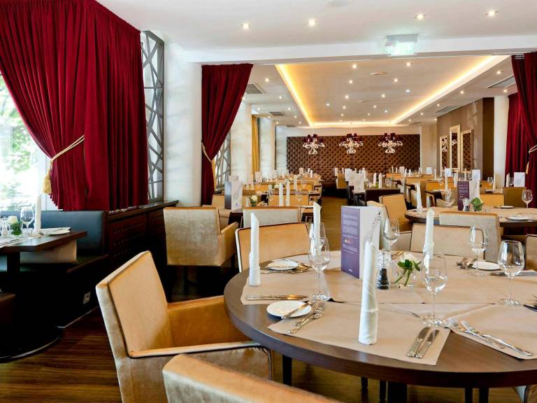 Mercure Residenz Frankfurt Messe Hotel — photo 2