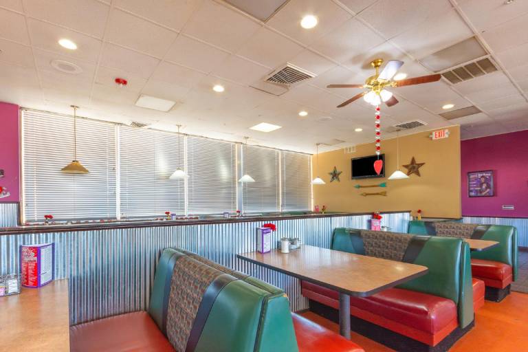 Americas Best Value Inn Elk City — photo 5