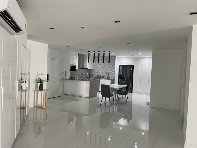 Rental apartment with pool | Good for workation | Dogs allowed — photo 3