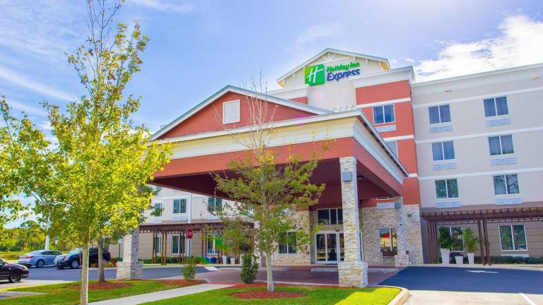 Holiday Inn Express Hotel & Suites Palm Bay By IHG in Palm Bay, FL