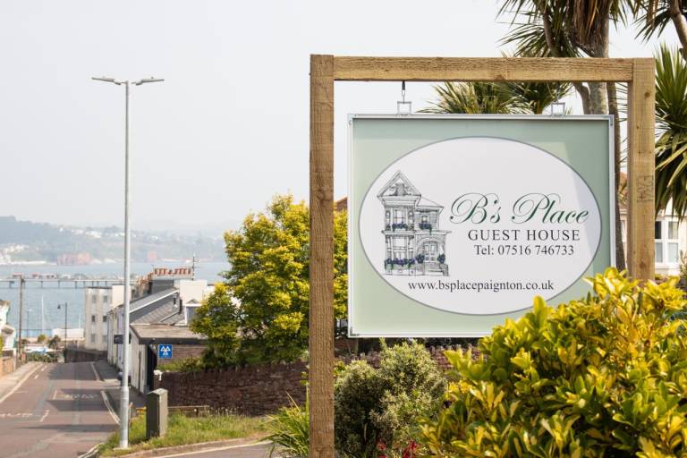 B’s Place Guest House in Torquay