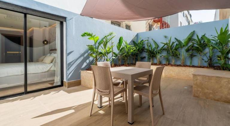 Holiday apartment with patio — photo 4