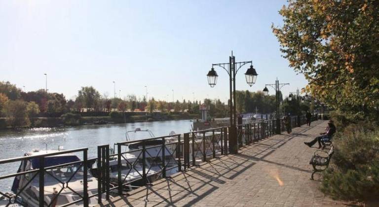 Apartment with patio in Nogent-sur-Marne