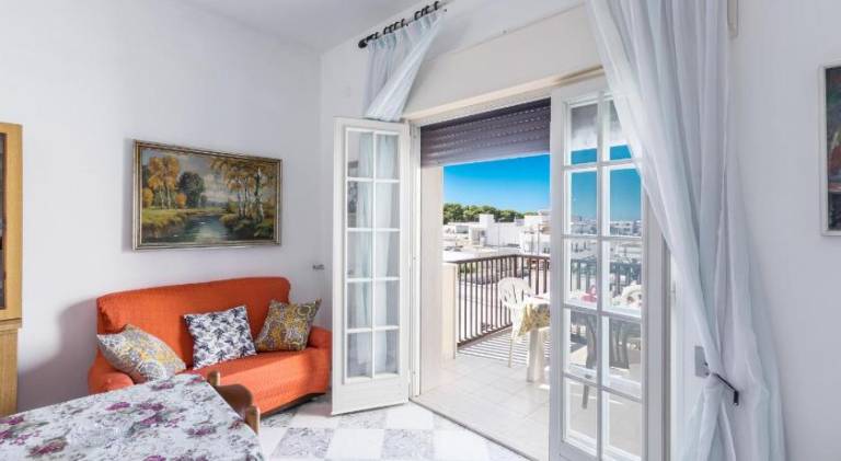 Holiday apartment with 2 rooms for 5 persons — photo 4