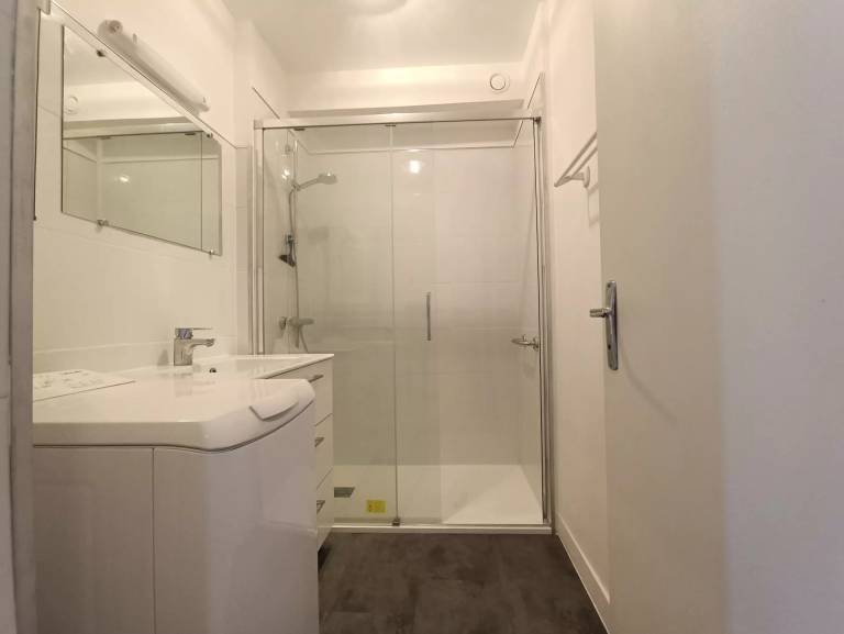 Fully equipped pleasant rental apartment with pool | Dogs allowed — photo 4