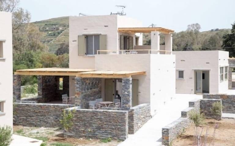 Κατάλυμα  Paralia Otzias