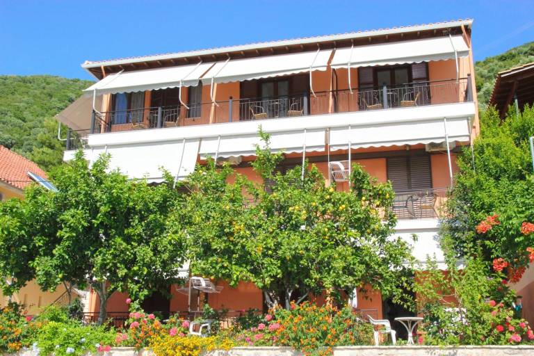 μονόχωρο διαμέρισμα  Παραλία Πόρτο Κατσίκι
