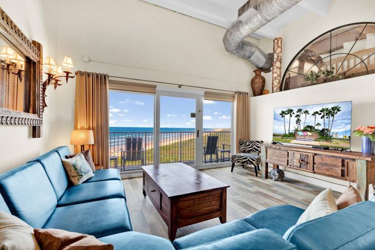 Child-friendly charming condo with pool | Close to the beach | Pets are welcome — photo 3