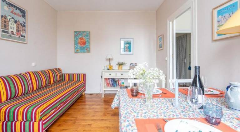 Holiday apartment with 1 room for 3 persons in Chinon
