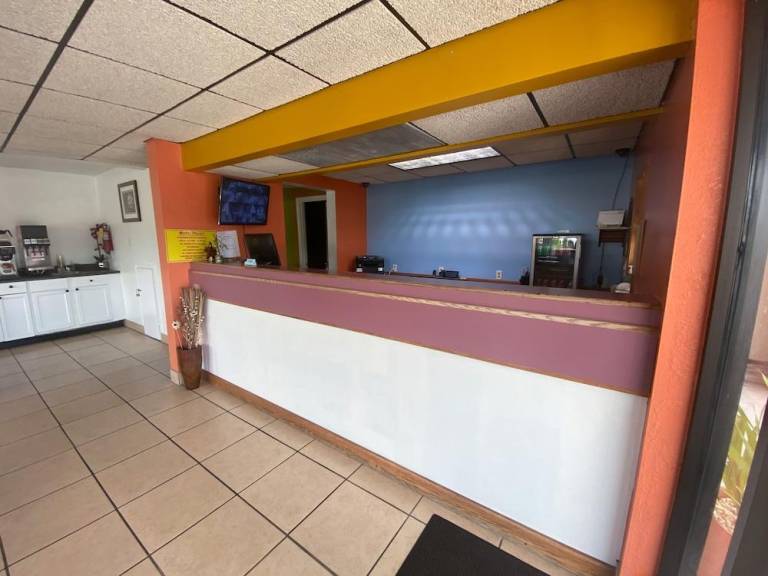 Royal Inn Richmond Hill Savannah I-95 — photo 5