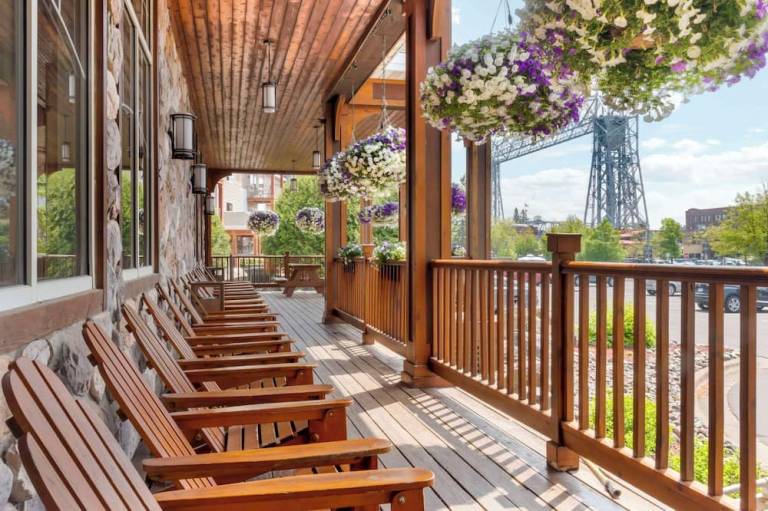 Lift Bridge Lodge Ascend Hotel Collection