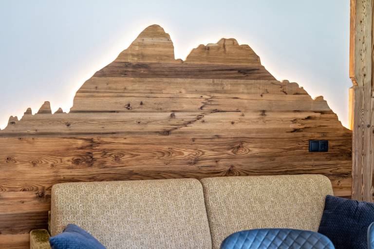 Chalet "Dolomites Villa Anita" with Mountain View, Private Terrace & Wi-Fi — photo 5