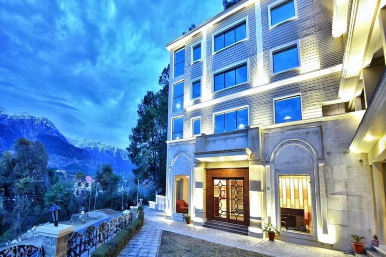 juSTa Palampur Resort and Convention Centre