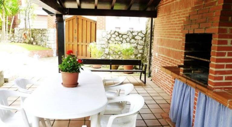 House with yard, grill & terrace — photo 4