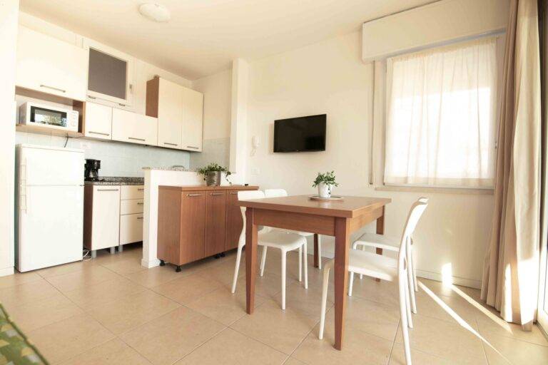 Rental apartment with 2 rooms for 5 persons — photo 4