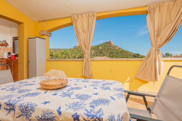 Fully equipped vacation home with fast internet, jacuzzi & garden | Mountain view | Next to the beach | Pets allowed in Baja Sardinia