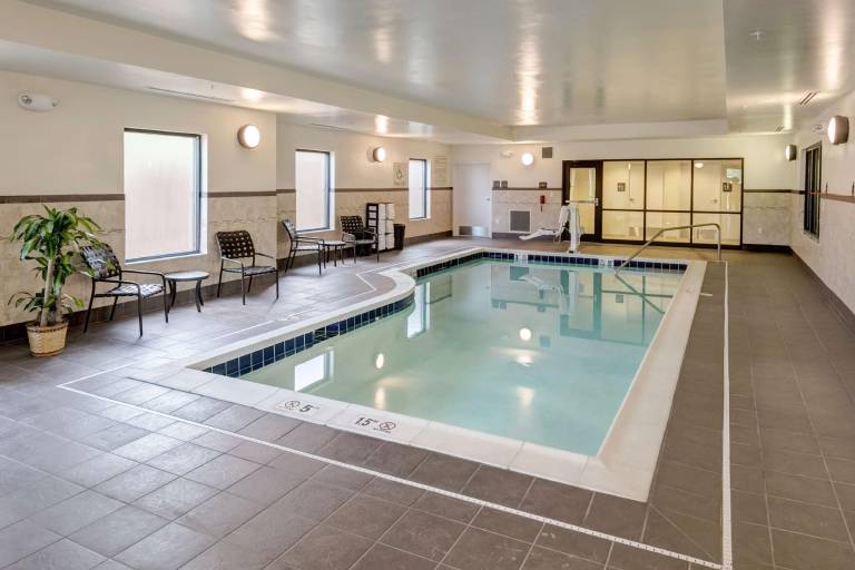 Hampton Inn Poplar Bluff — photo 3