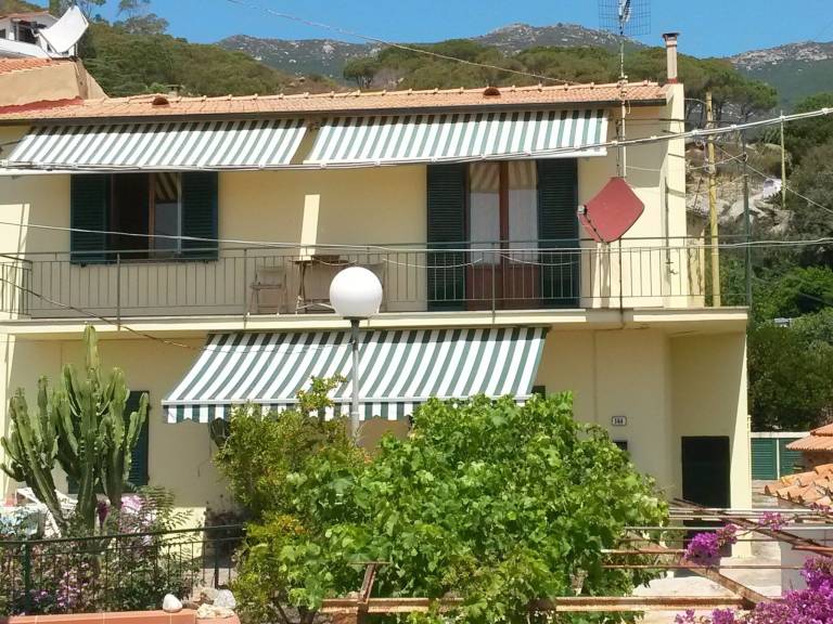 Holiday apartment | Close to the beach | Pets are welcome in Campo nell'Elba