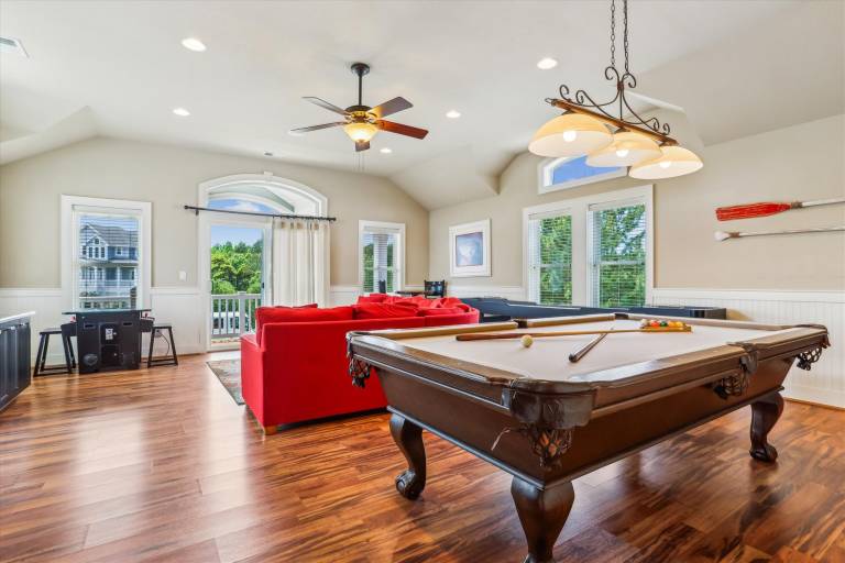House with terrace, jacuzzi & private pool — photo 3