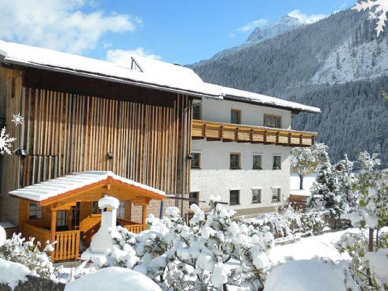 Ferienhaus in Häselgehr,  für max. 17 Gäste Ferienhaus in Häselgehr,  für max. 17 Gäste