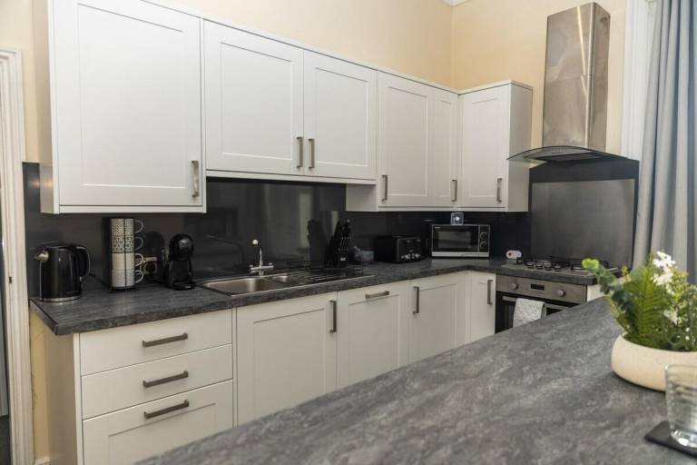 Apartment with 2 rooms for 4 persons — photo 5