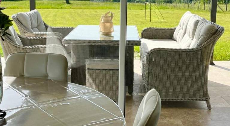 Beautiful villa with hot tub | Pets allowed — photo 4