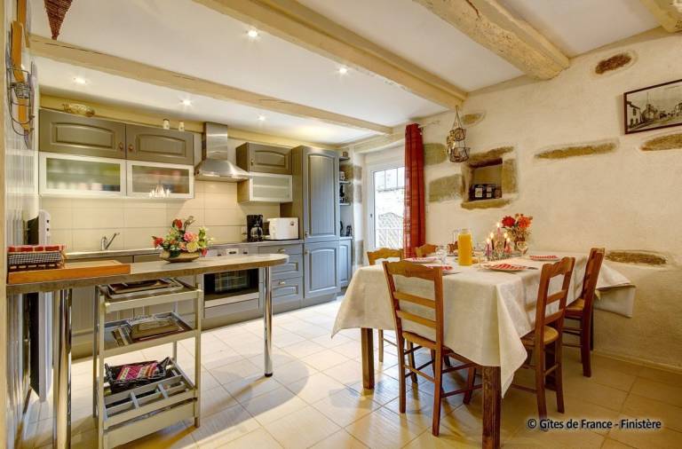 Gite with garden, terrace & barbecue — photo 2