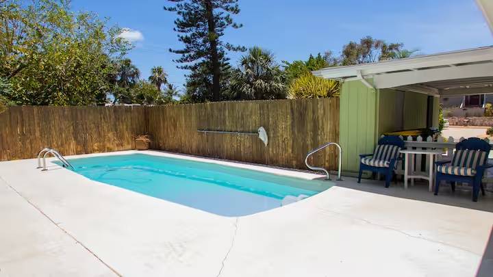 Fully equipped vacation home with BBQ | Pets allowed — photo 2