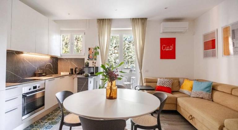House with 1 room for 4 persons in Segrate