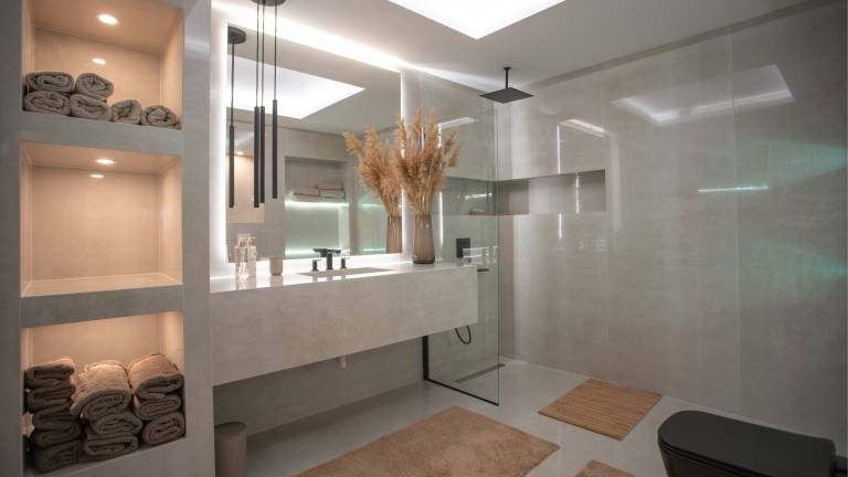 Fully equipped nice villa with private pool, terrace & barbecue | City view | Pets are welcome — photo 3