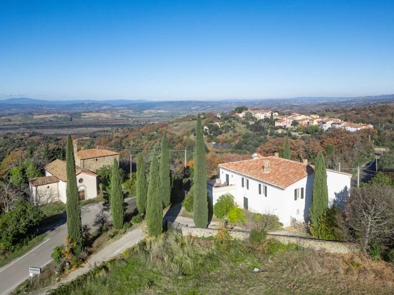 Ferienhaus in Polveraia für max. 12 Personen Ferienhaus in Polveraia für max. 12 Personen