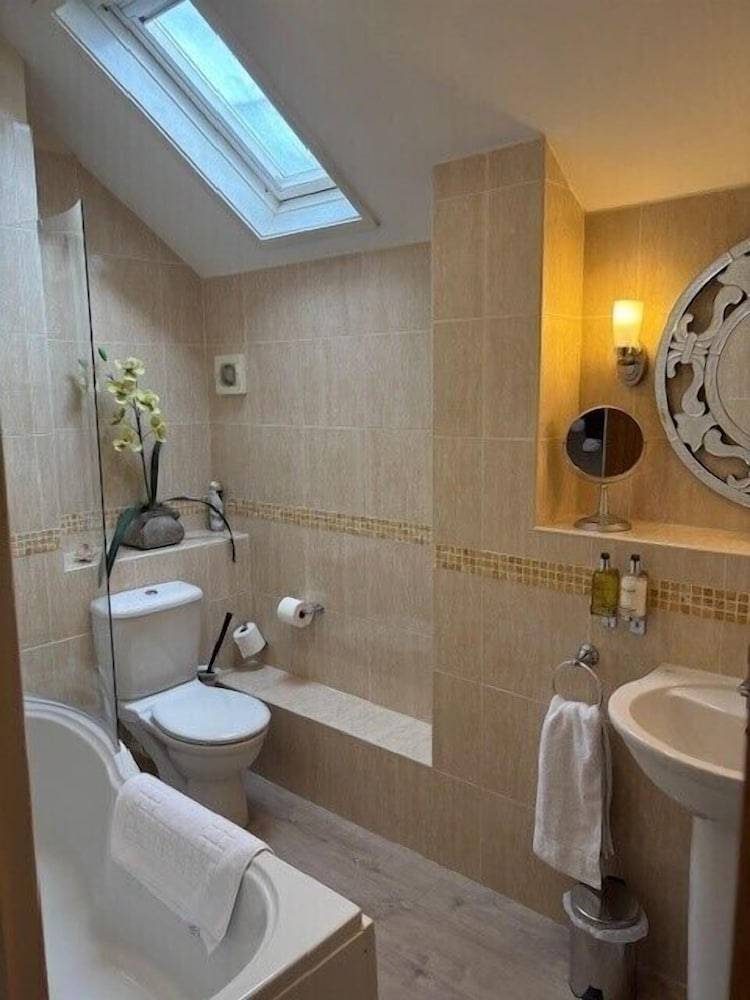 Accommodation Corby