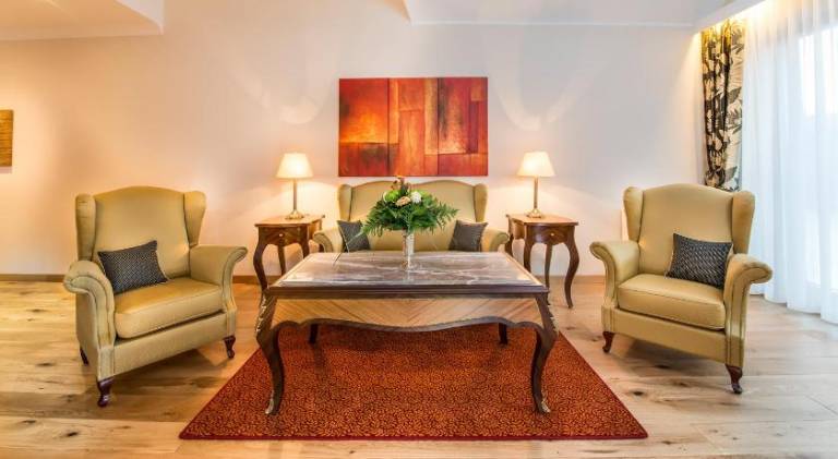 Wonderful serviced apartment with pool & sauna | Pets allowed — photo 3