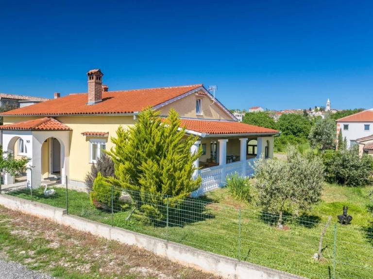 Für 5 Personen ca. 110 m² in Ližnjan, Istrien (Medulin und Umgebung) in Medulin