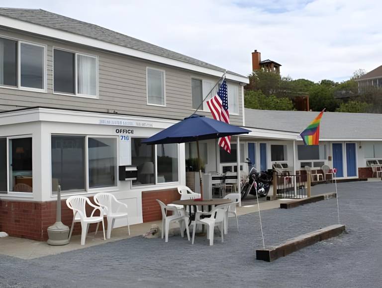 Breakwater Hotel — photo 5