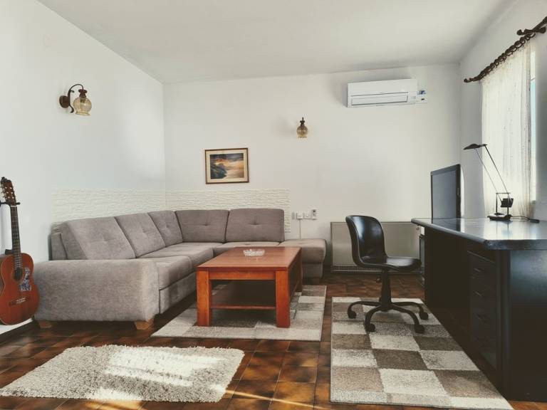 Two bedroom apartment with terrace and sea view Lokva Rogoznica, Omiš (A-25508-a) — photo 2