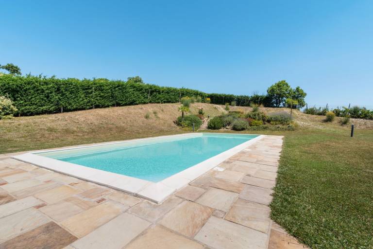 Villa with garden, sauna & jacuzzi | Nature view — photo 2