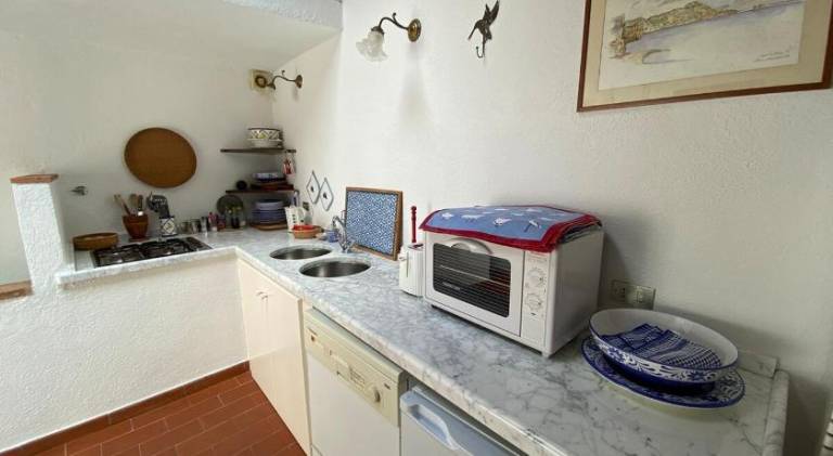 House with 2 rooms for 4 persons — photo 4