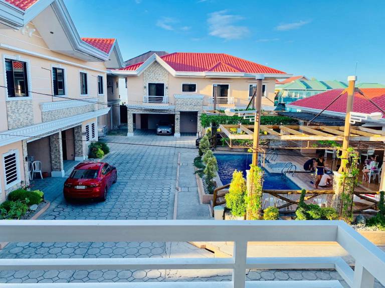 Villa with pool & barbeque — photo 4