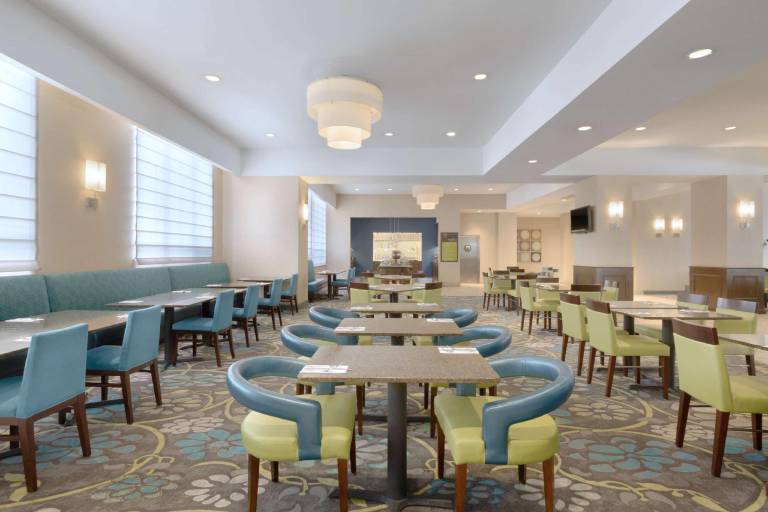 Hilton Garden Inn Worcester — photo 4