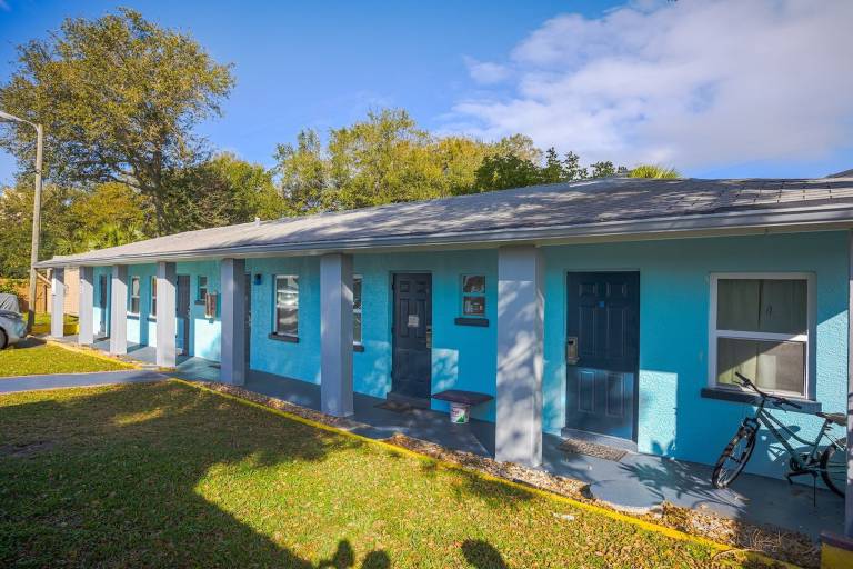 1 Bedroom Suite with Kitchenette