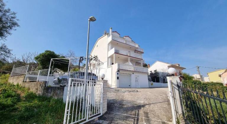 Villa Nena in central Dalmatia in Trogir