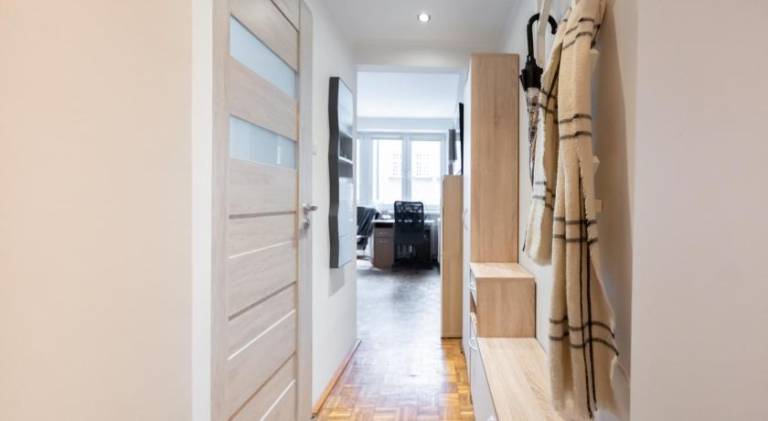 NiceOne Apartment Number 1 - W samym Centrum! Widok na deptak, AC — photo 4