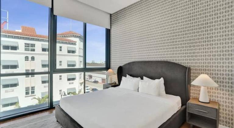 Charming rental apartment | Near Miami Beach Botanical Garden | Pets are welcome in Miami Beach, FL