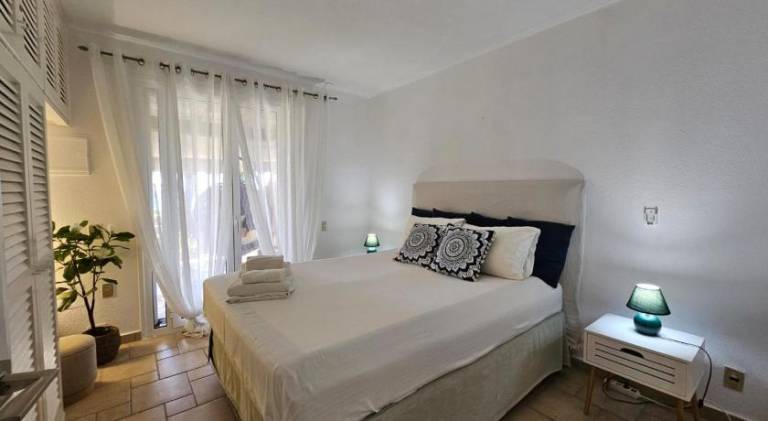Pleasant villa with jacuzzi & pool | Beach nearby | Pets allowed — photo 2