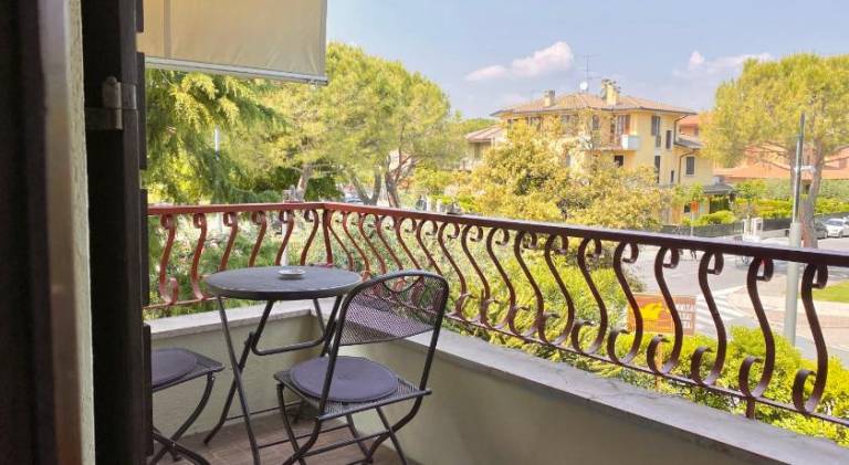 Rental apartment with yard & terrace — photo 4