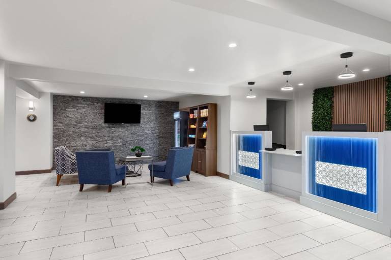 Baymont by Wyndham Dothan — photo 2