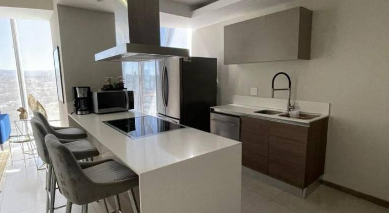 Apartment with pool — photo 5