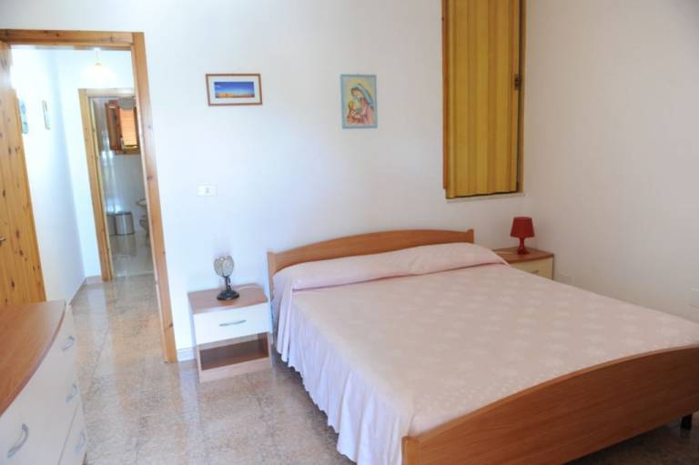 Holiday apartment with 4 rooms for 10 persons — photo 2